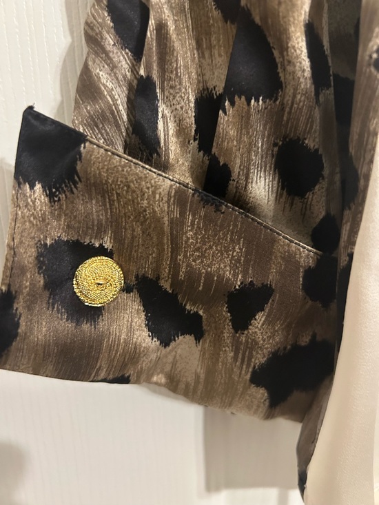 Paolo Santini Women's Animal Print Button-Down Shirt - Brown/Black/Cream - Picture 6 of 9